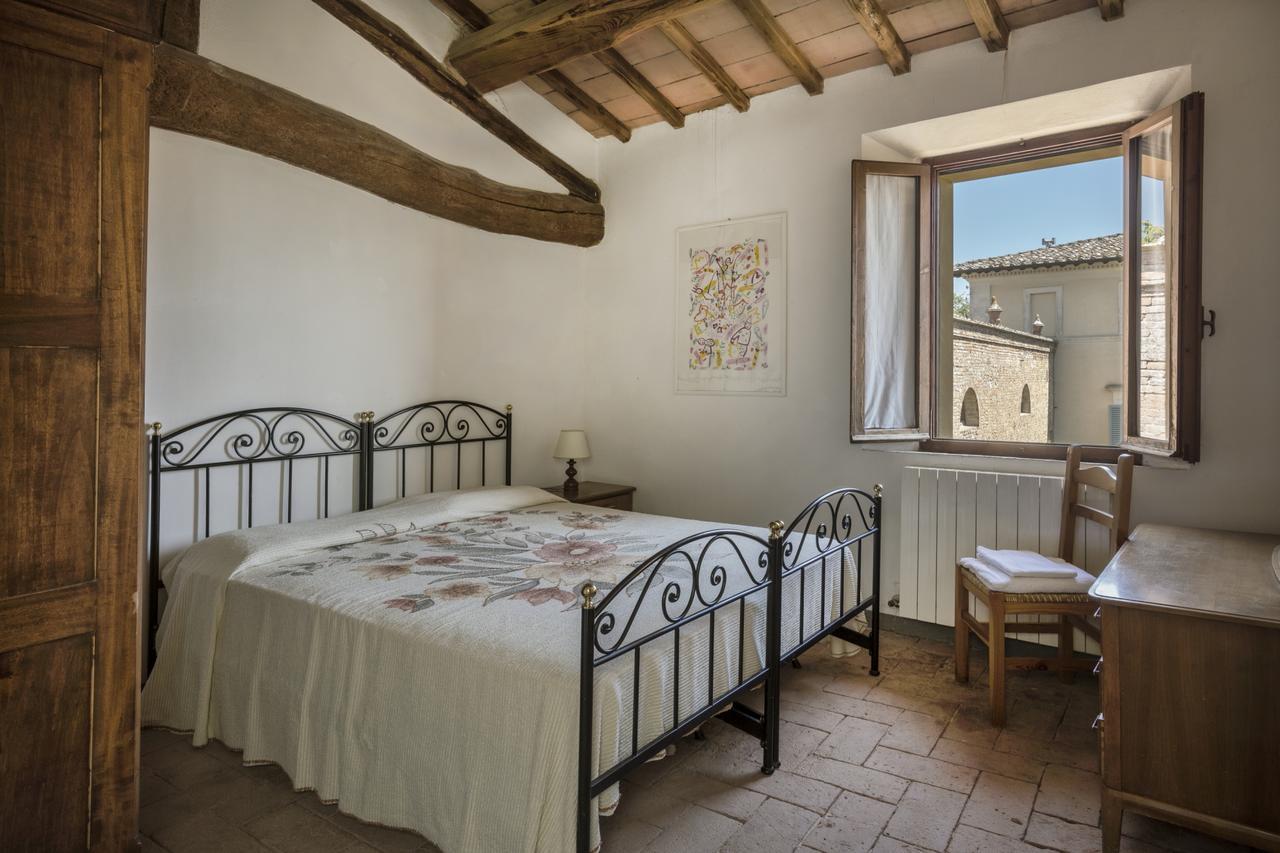 Borgo Villa Certano - Case Vacanza In Toscana Сиена Экстерьер фото